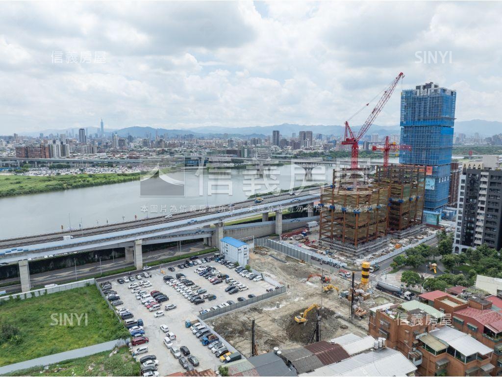 新濠河岸景觀‧兩房車位房屋室內格局與周邊環境