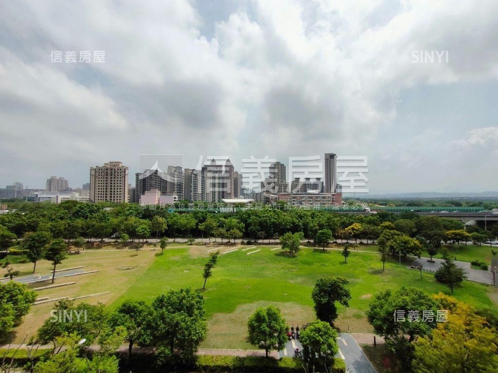 水公園朝東南公園視野美宅房屋室內格局與周邊環境