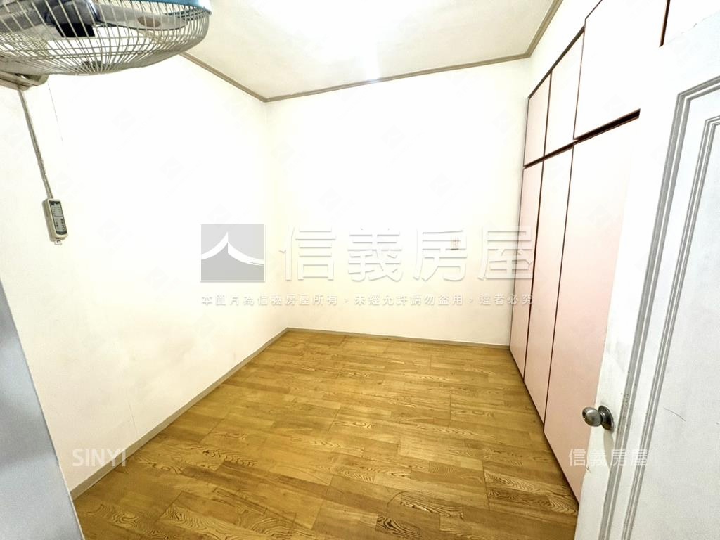 中港三街四樓方正採光好屋房屋室內格局與周邊環境