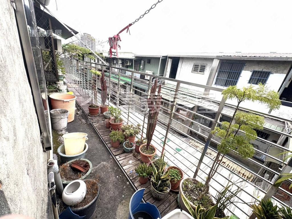 中港三街四樓方正採光好屋房屋室內格局與周邊環境