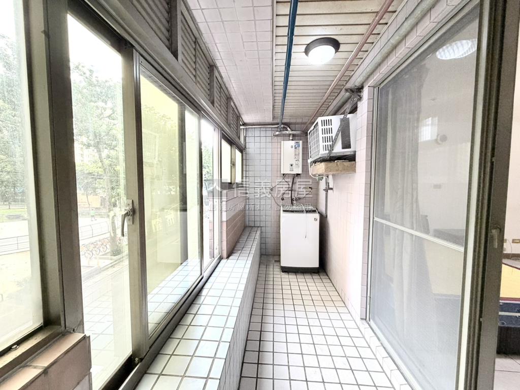 面公園★稀有釋出力霸套房房屋室內格局與周邊環境
