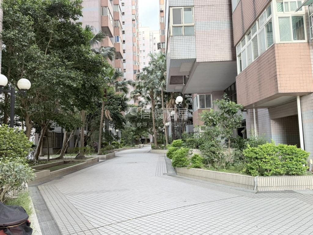 面公園★稀有釋出力霸套房房屋室內格局與周邊環境