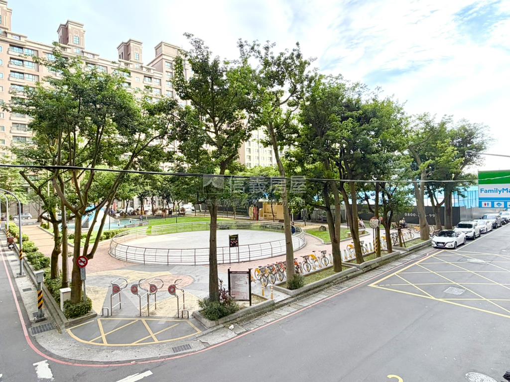 面公園★稀有釋出力霸套房房屋室內格局與周邊環境