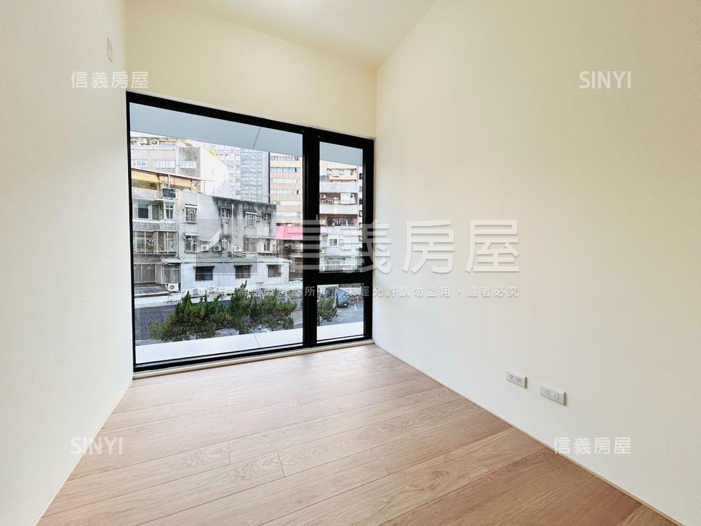 新潤朗格美三房車位房屋室內格局與周邊環境