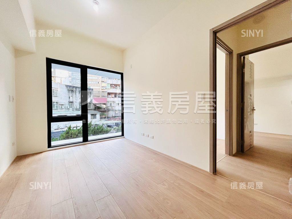 新潤朗格美三房車位房屋室內格局與周邊環境