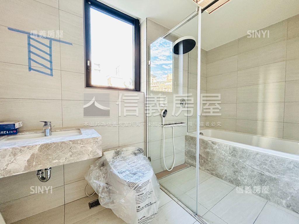 新潤朗格美三房車位房屋室內格局與周邊環境