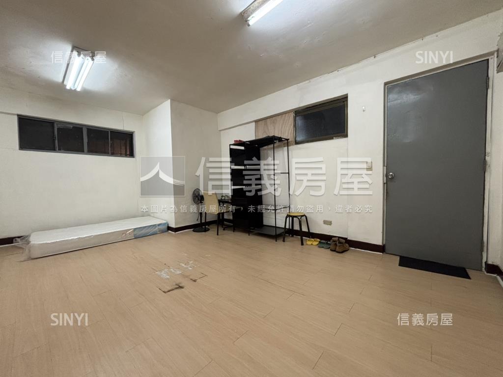 小資首選西園國宅三樓房屋室內格局與周邊環境