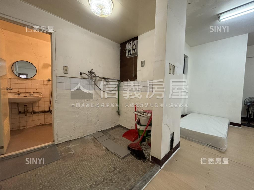 小資首選西園國宅三樓房屋室內格局與周邊環境