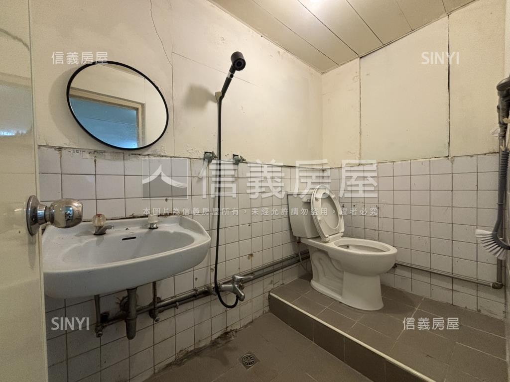 小資首選西園國宅三樓房屋室內格局與周邊環境