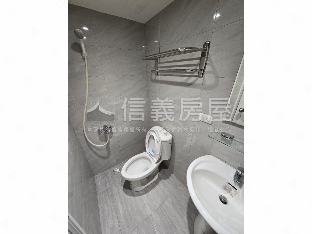 ⭐重新整理四套公寓收租中房屋室內格局與周邊環境