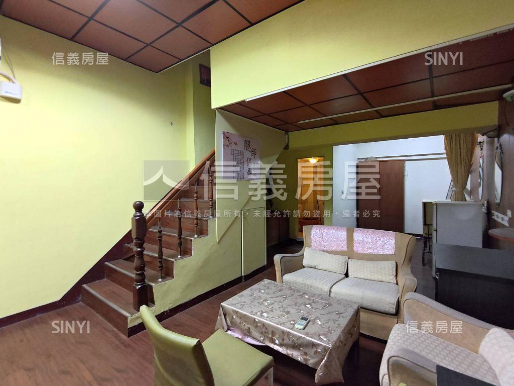 褒揚正街黃金騎樓店鋪房屋室內格局與周邊環境