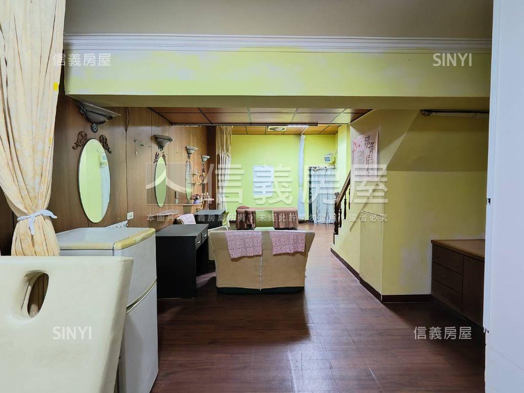 褒揚正街黃金騎樓店鋪房屋室內格局與周邊環境