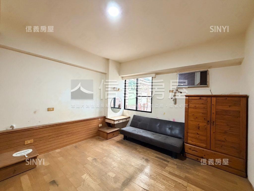 建工商圈露台寬敞舒適三房房屋室內格局與周邊環境