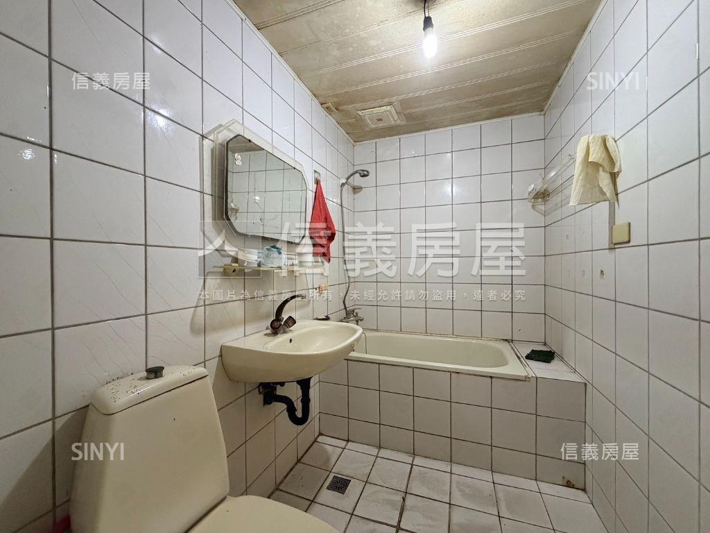 建工商圈露台寬敞舒適三房房屋室內格局與周邊環境