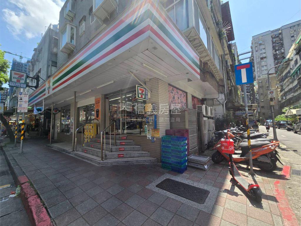 新東街面寬優質一樓房屋室內格局與周邊環境
