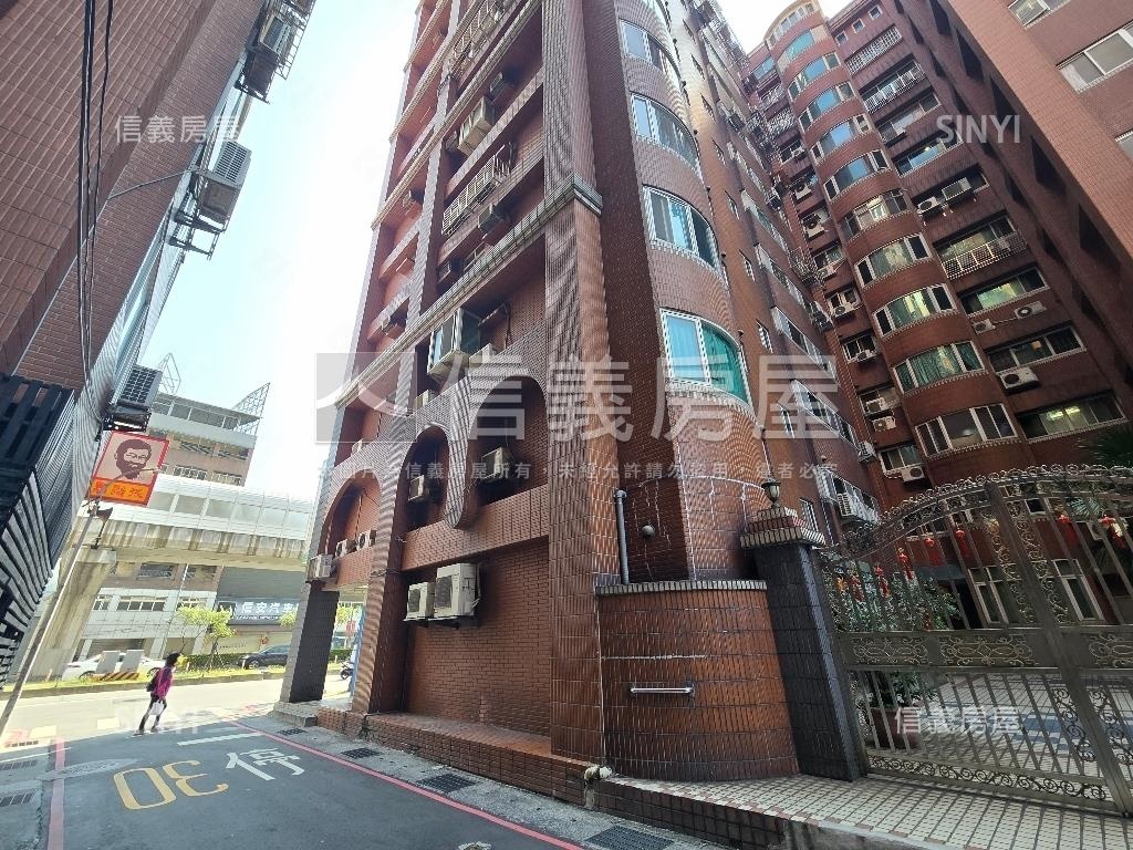 專任頭前庄三房電梯房屋室內格局與周邊環境