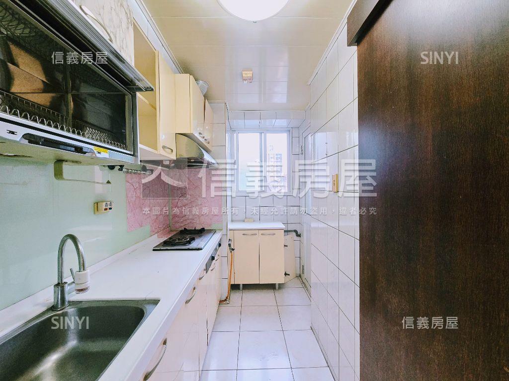 專任頭前庄三房電梯房屋室內格局與周邊環境