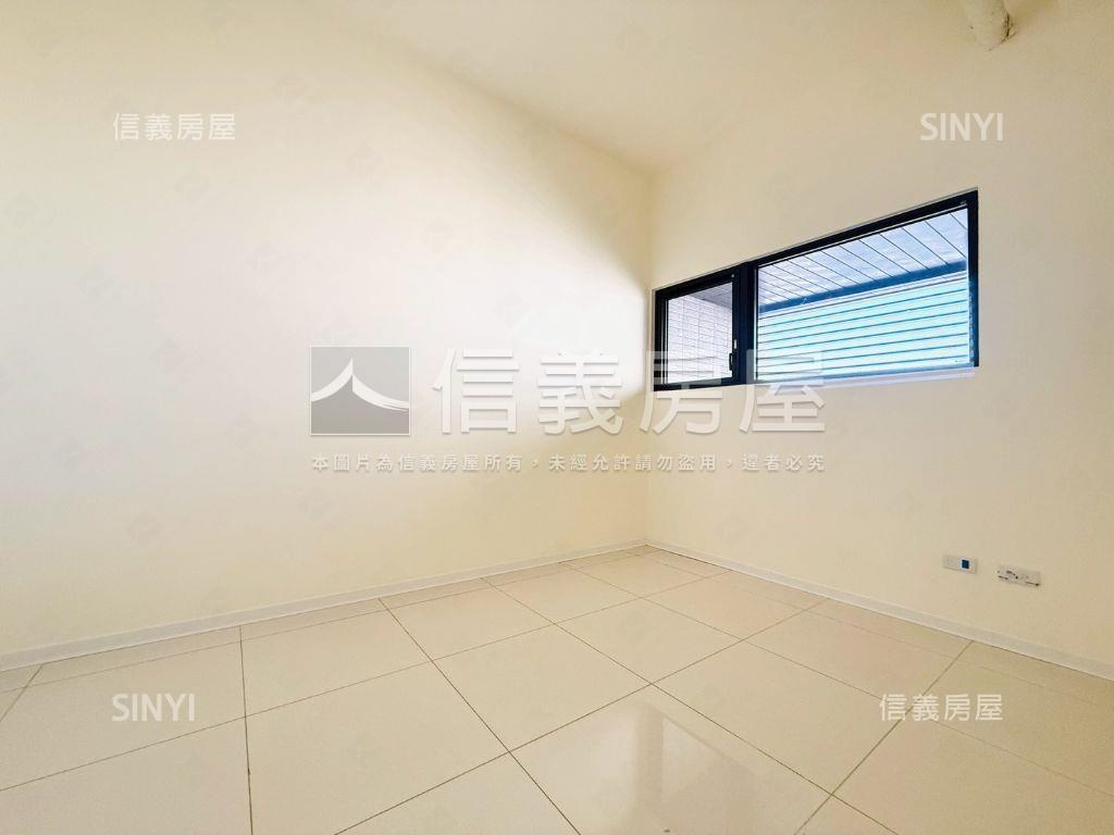 市政１號院次頂樓二房平車房屋室內格局與周邊環境