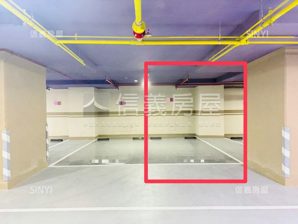 市政１號院次頂樓二房平車房屋室內格局與周邊環境