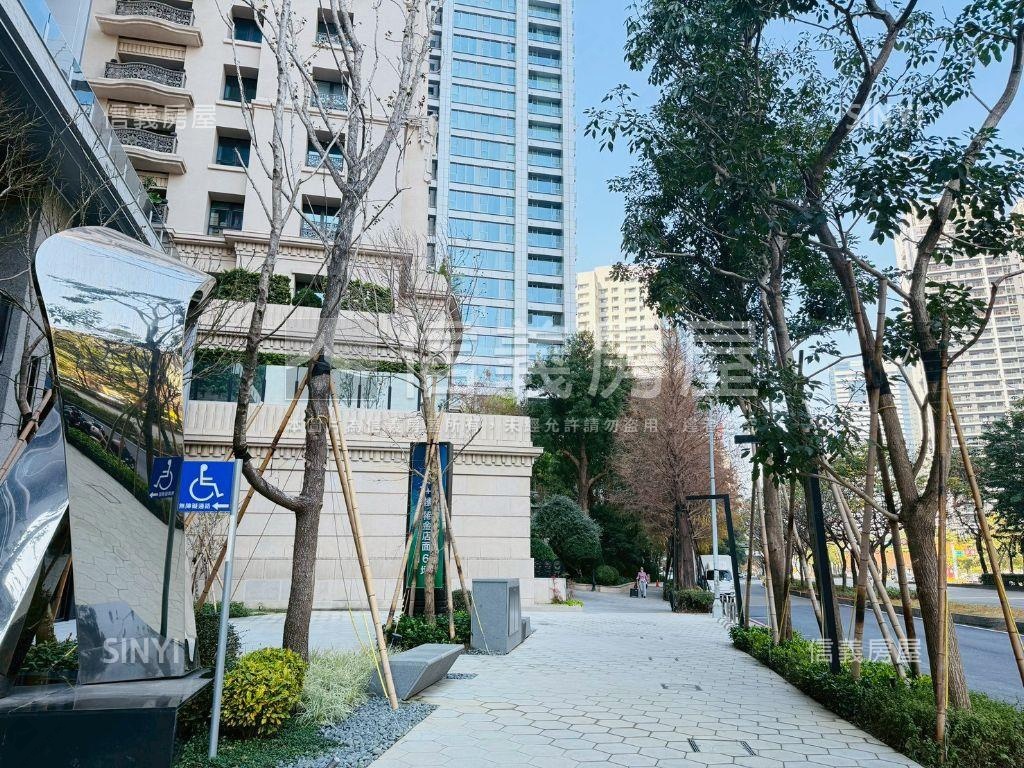 市政１號院次頂樓二房平車房屋室內格局與周邊環境