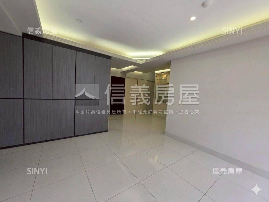 人見仁愛４房雙車位房屋室內格局與周邊環境