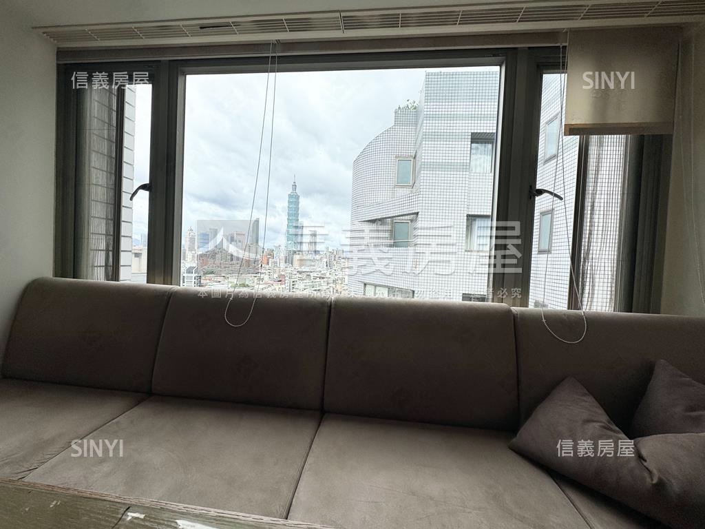 凱旋門高樓景觀大三房房屋室內格局與周邊環境