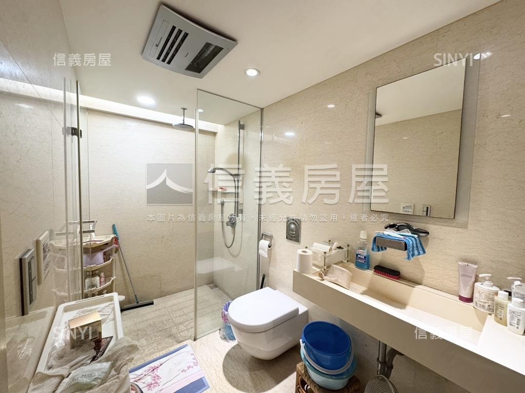 凱旋門高樓景觀大三房房屋室內格局與周邊環境