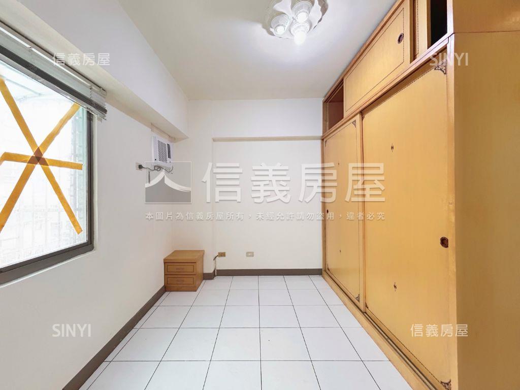 宏盛頂好美三房房屋室內格局與周邊環境