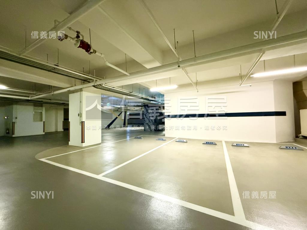 元城文學苑美裝潢雙平車位房屋室內格局與周邊環境