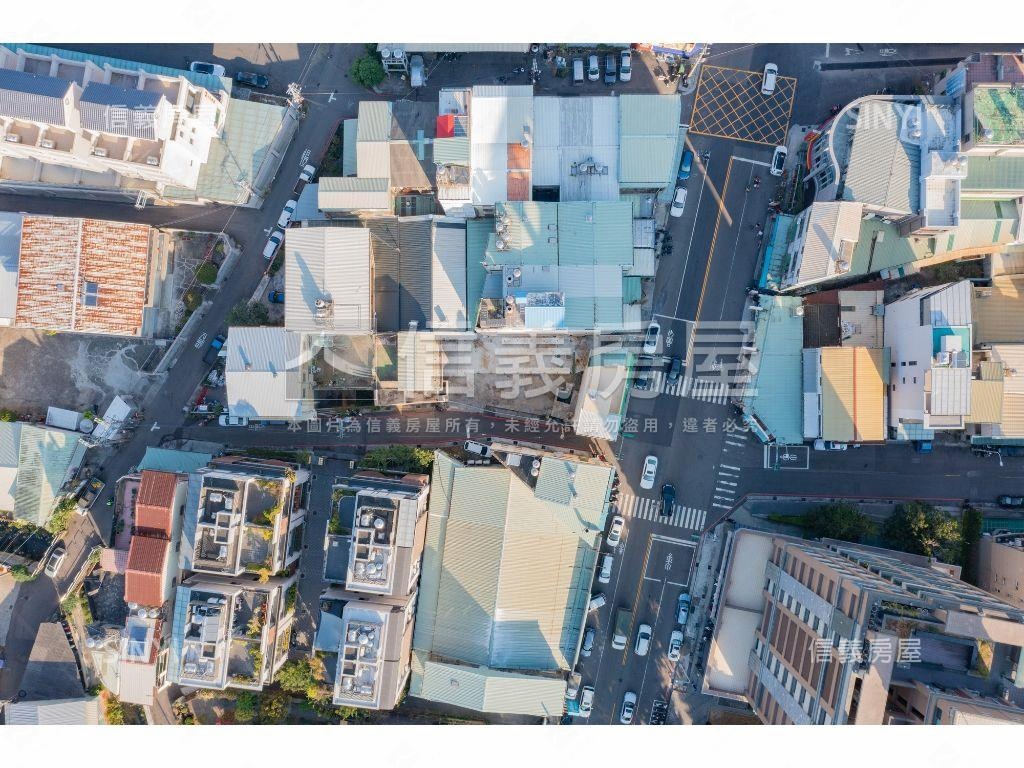 東區住二＋住一大面寬美地房屋室內格局與周邊環境