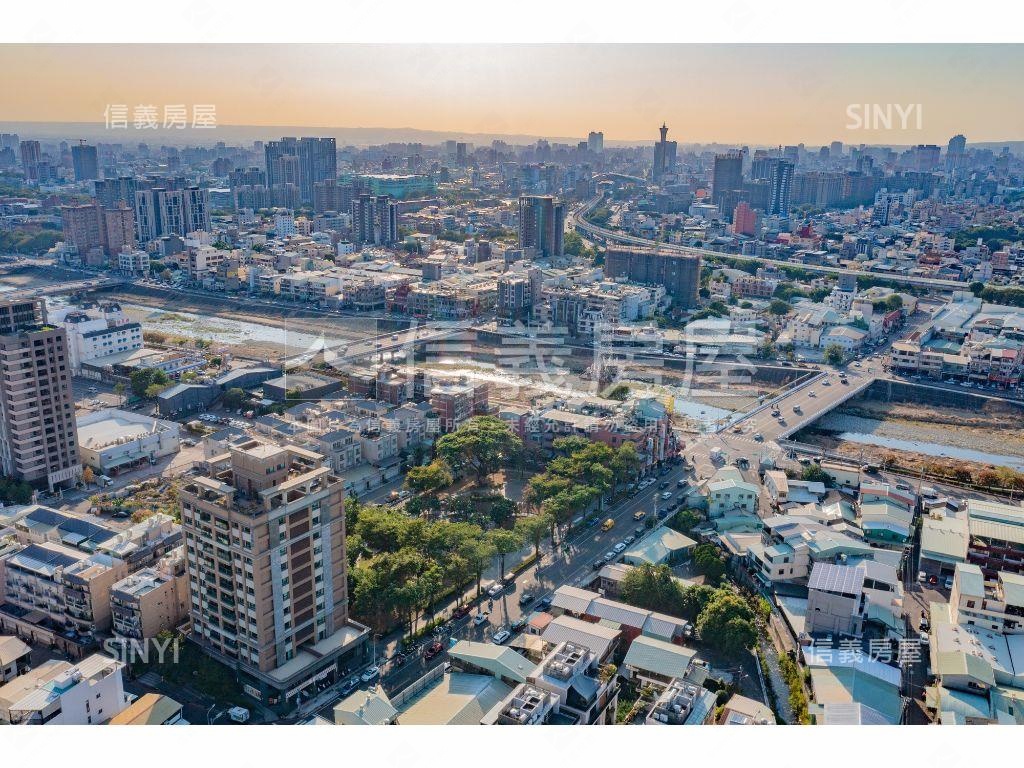 東區住二＋住一大面寬美地房屋室內格局與周邊環境