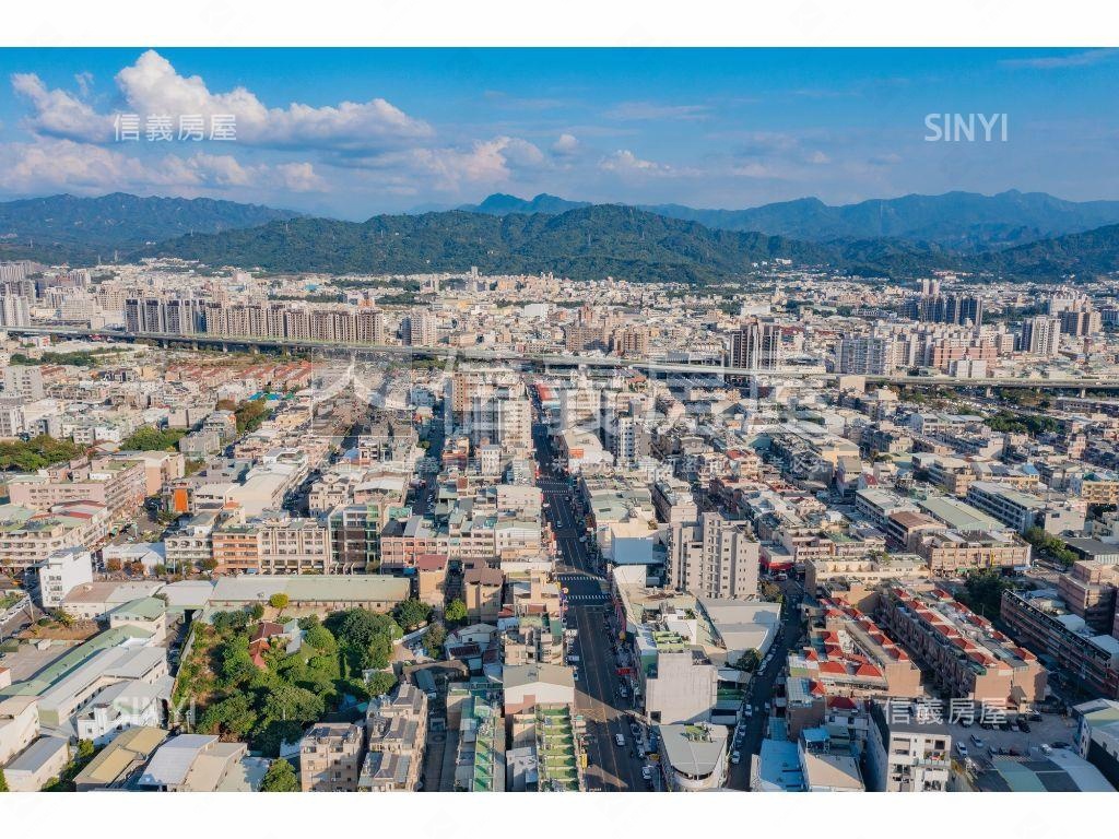 東區住二＋住一大面寬美地房屋室內格局與周邊環境