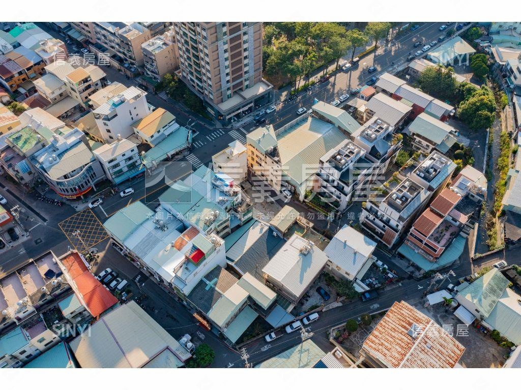 東區住二＋住一大面寬美地房屋室內格局與周邊環境