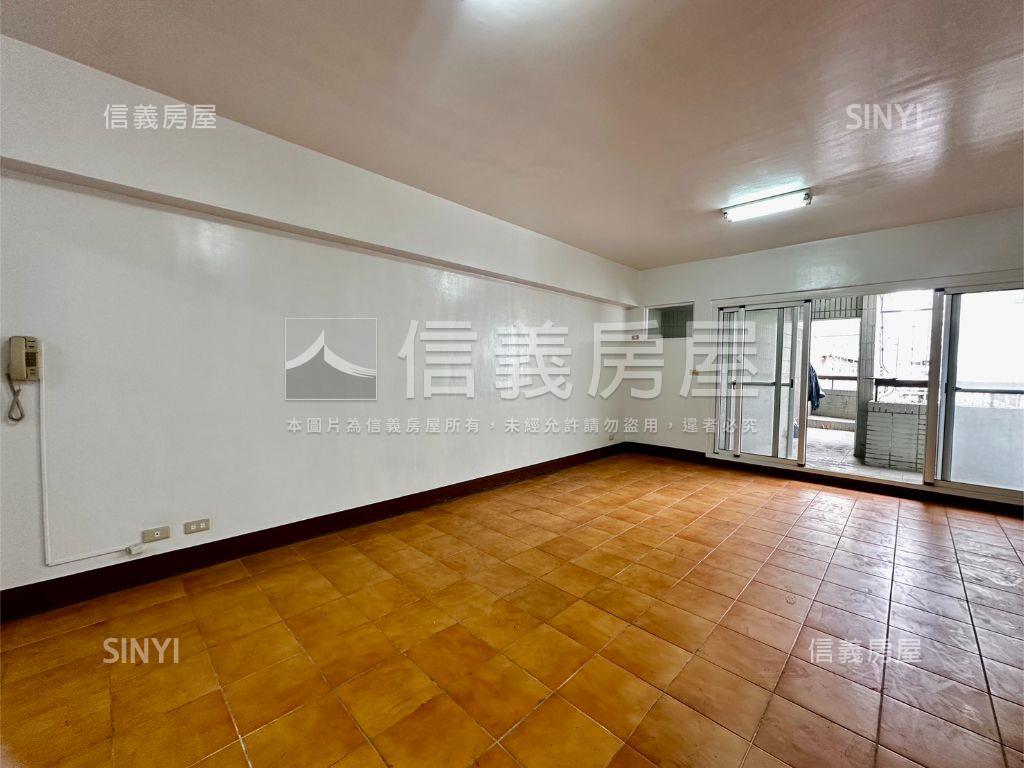 川景綠意大四房房屋室內格局與周邊環境