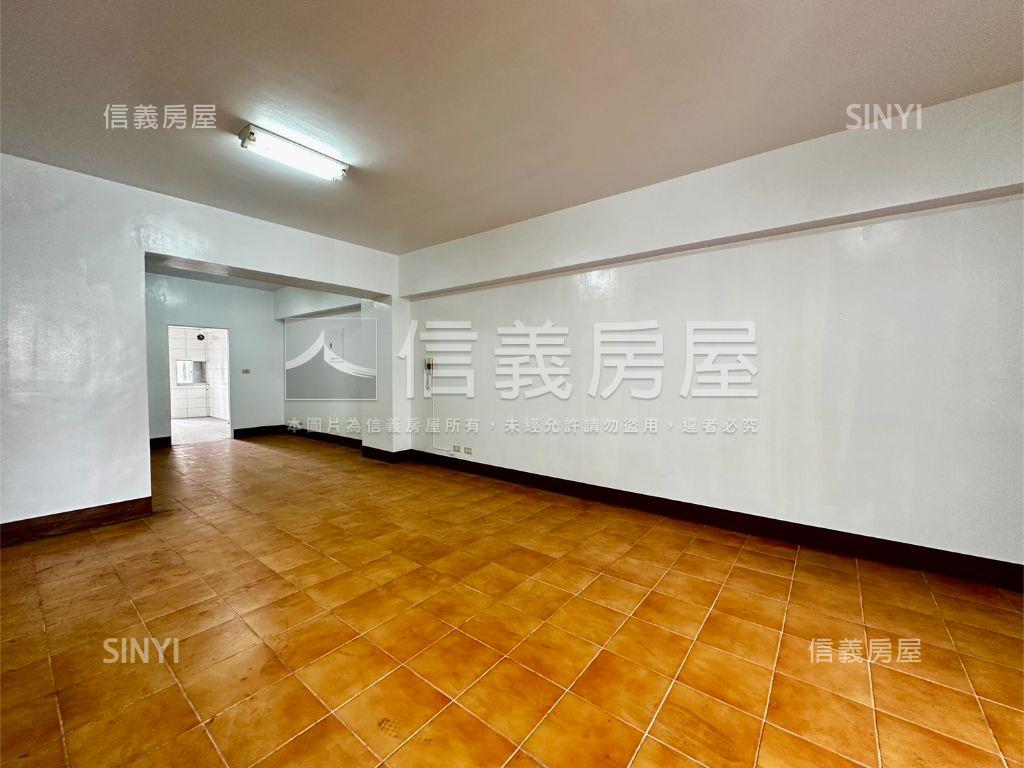 川景綠意大四房房屋室內格局與周邊環境