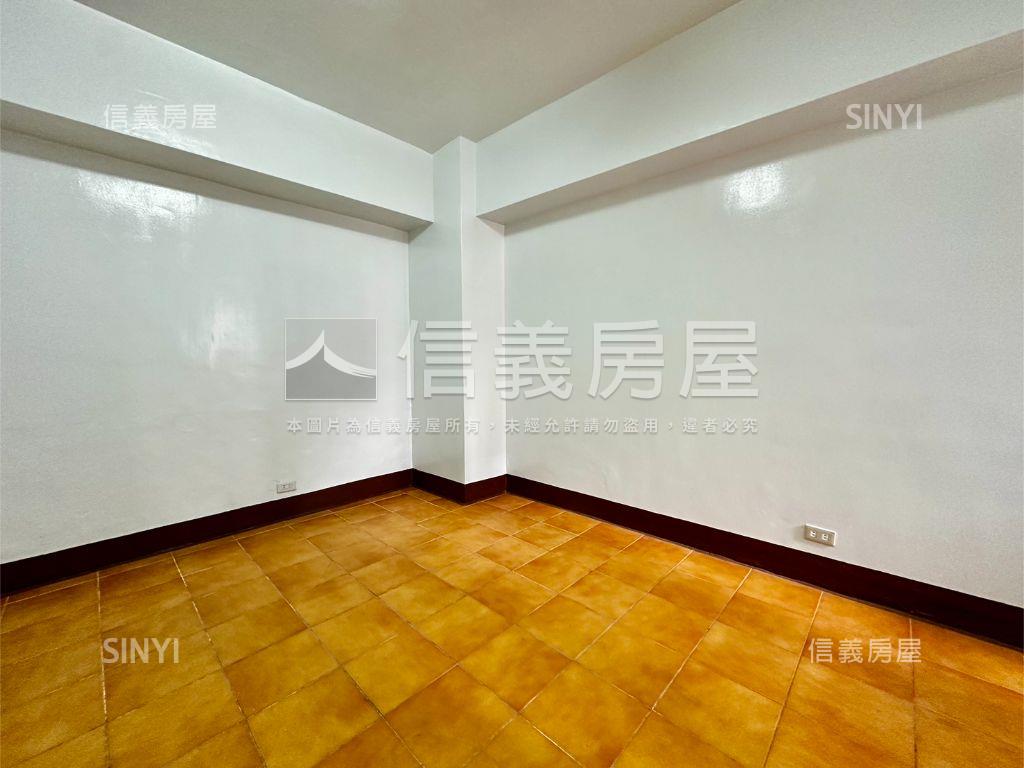 川景綠意大四房房屋室內格局與周邊環境