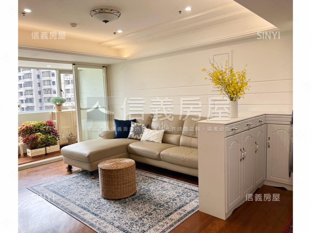 聖塔稀有露臺戶釋出房屋室內格局與周邊環境