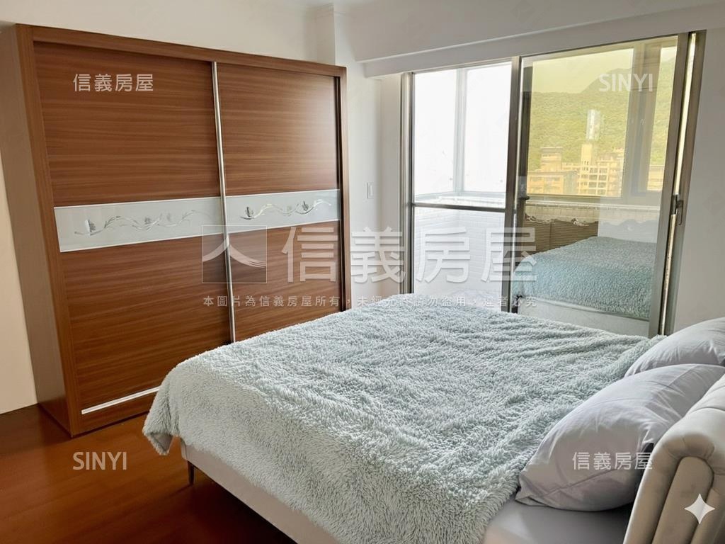 聖塔稀有露臺戶釋出房屋室內格局與周邊環境