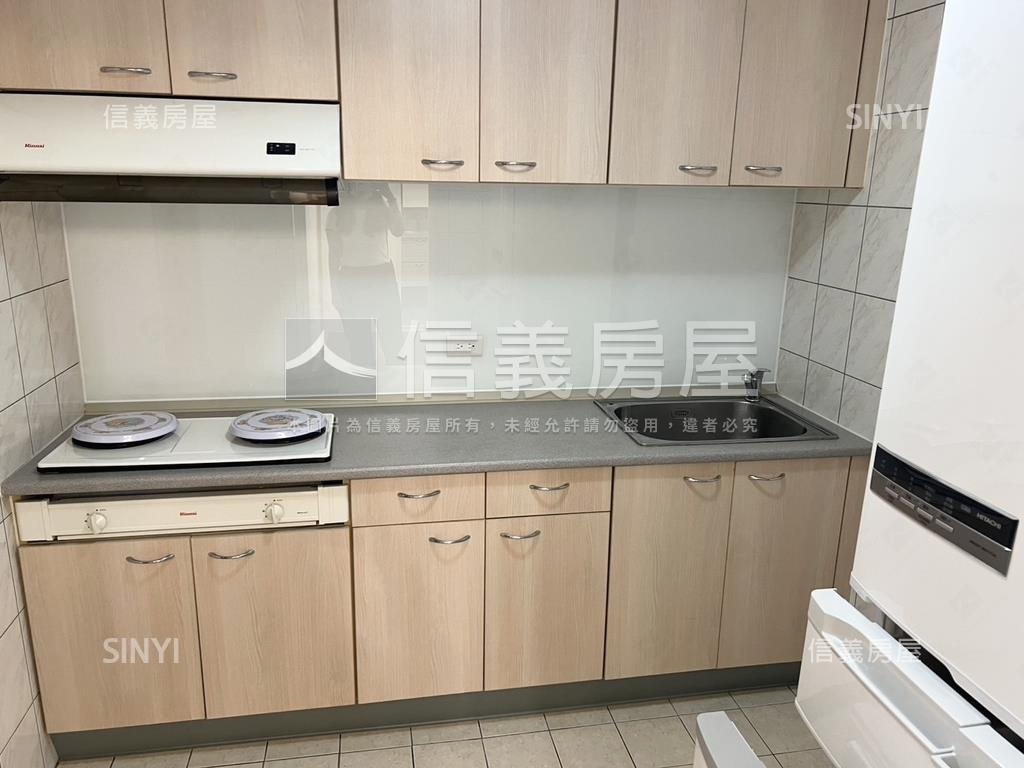 聖塔稀有露臺戶釋出房屋室內格局與周邊環境