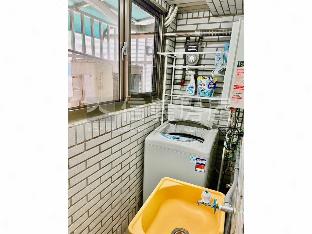 聖塔稀有露臺戶釋出房屋室內格局與周邊環境