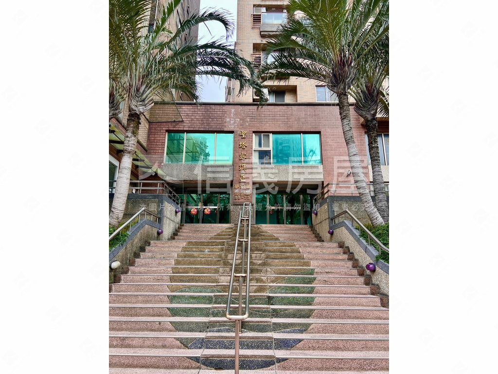 聖塔稀有露臺戶釋出房屋室內格局與周邊環境