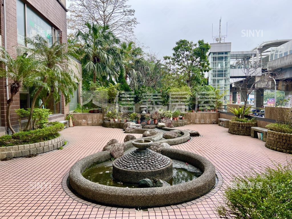 聖塔稀有露臺戶釋出房屋室內格局與周邊環境