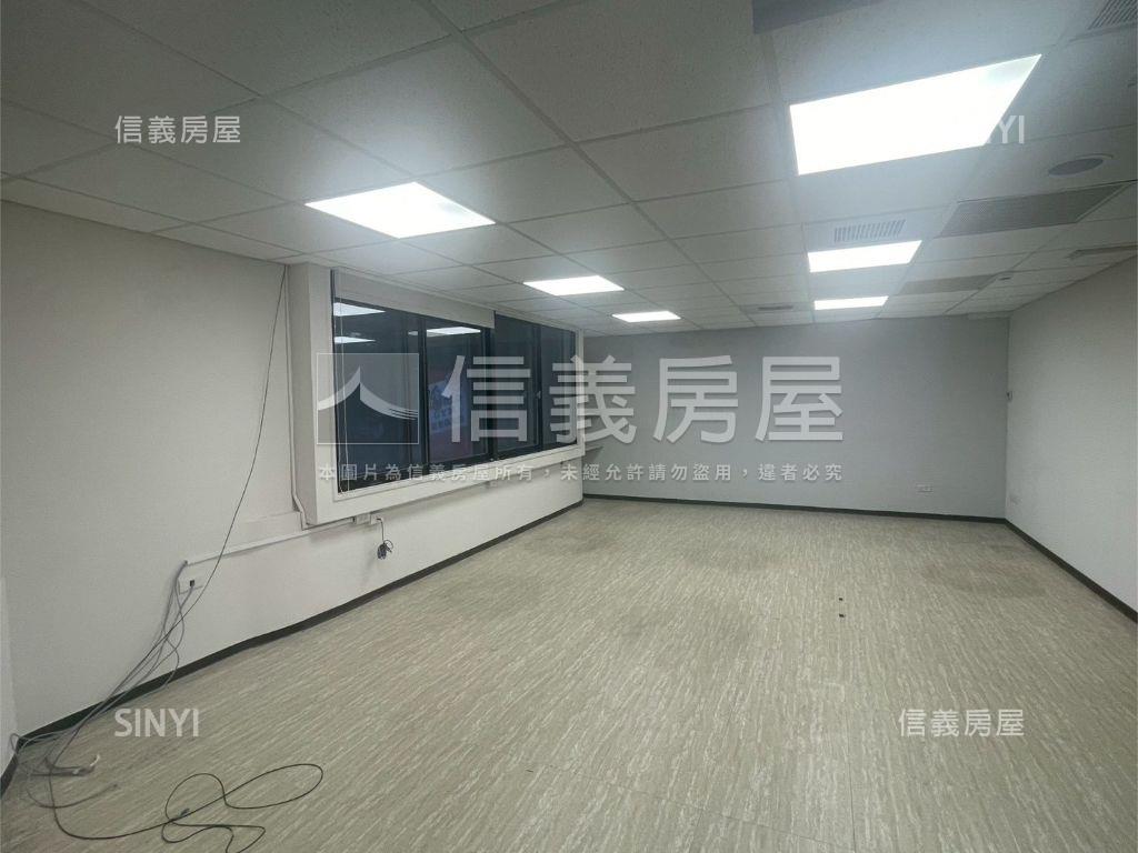 近大巨蛋對面百坪辦公二樓房屋室內格局與周邊環境