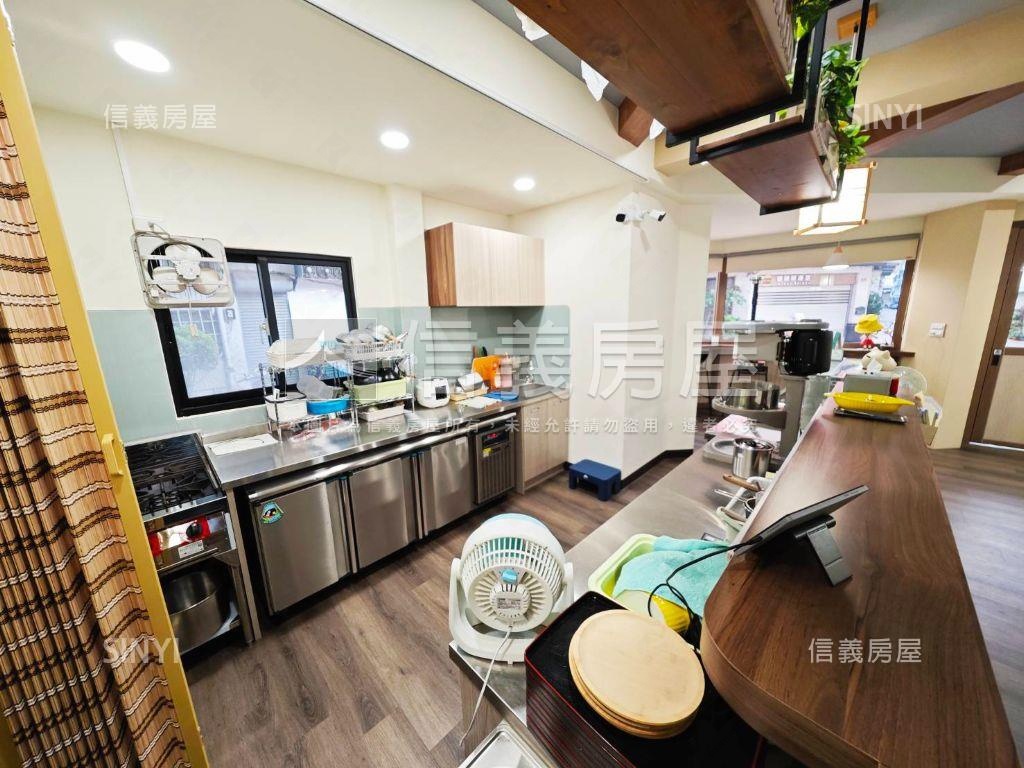 台南文化中心角窗店面房屋室內格局與周邊環境