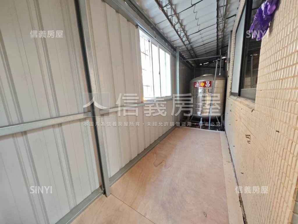 台南文化中心角窗店面房屋室內格局與周邊環境
