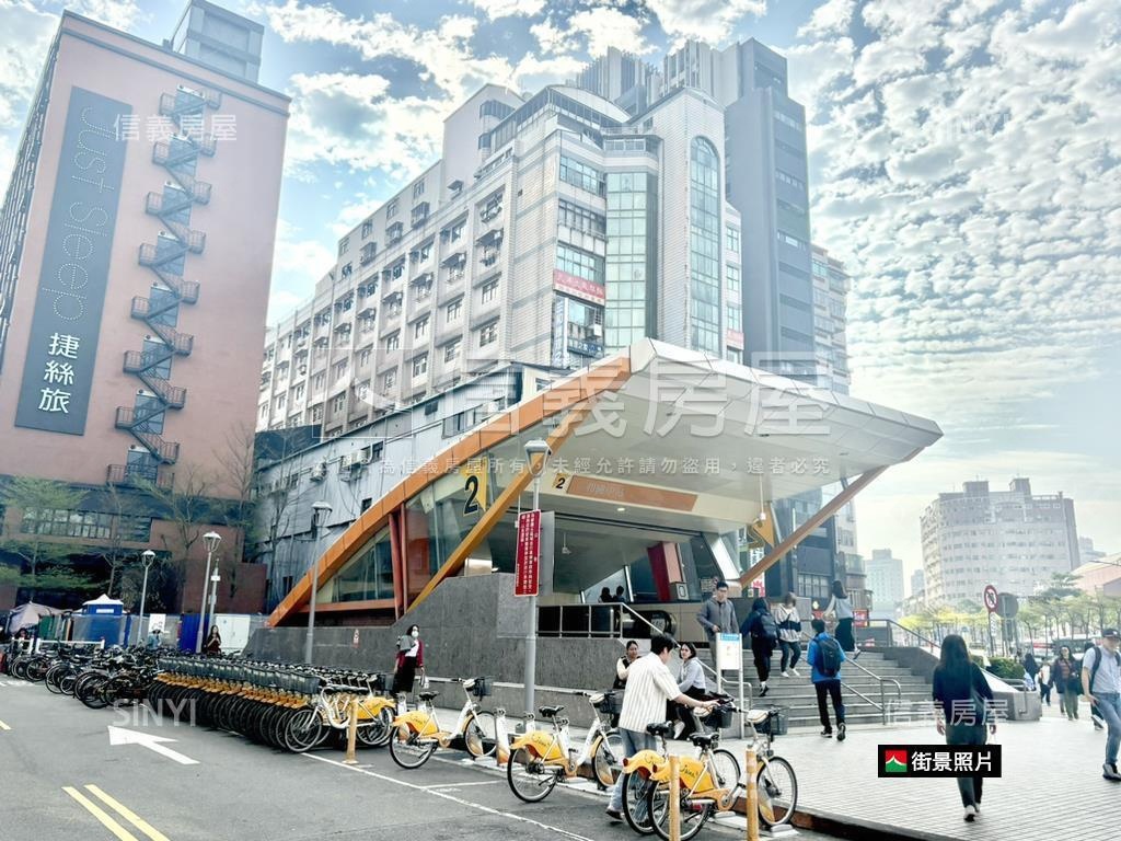 走路三和國中方正２樓房屋室內格局與周邊環境
