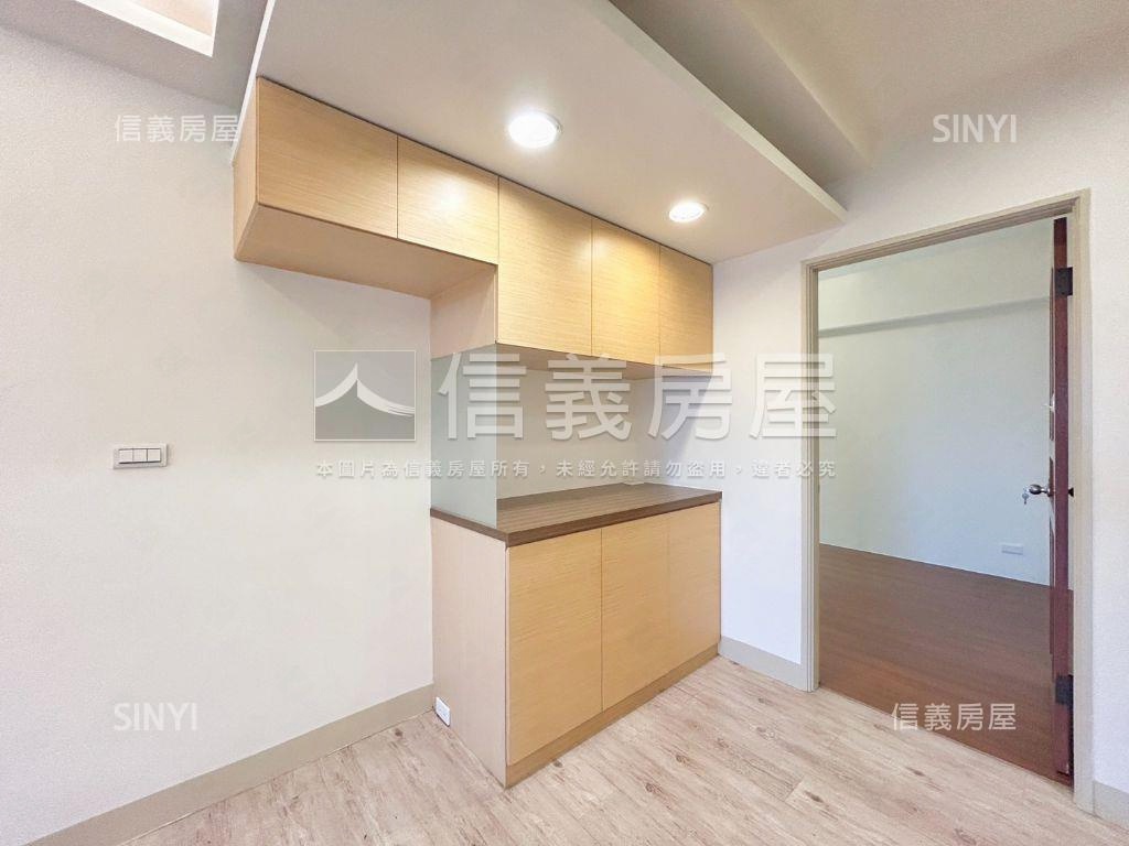 市區視野三房車位房屋室內格局與周邊環境