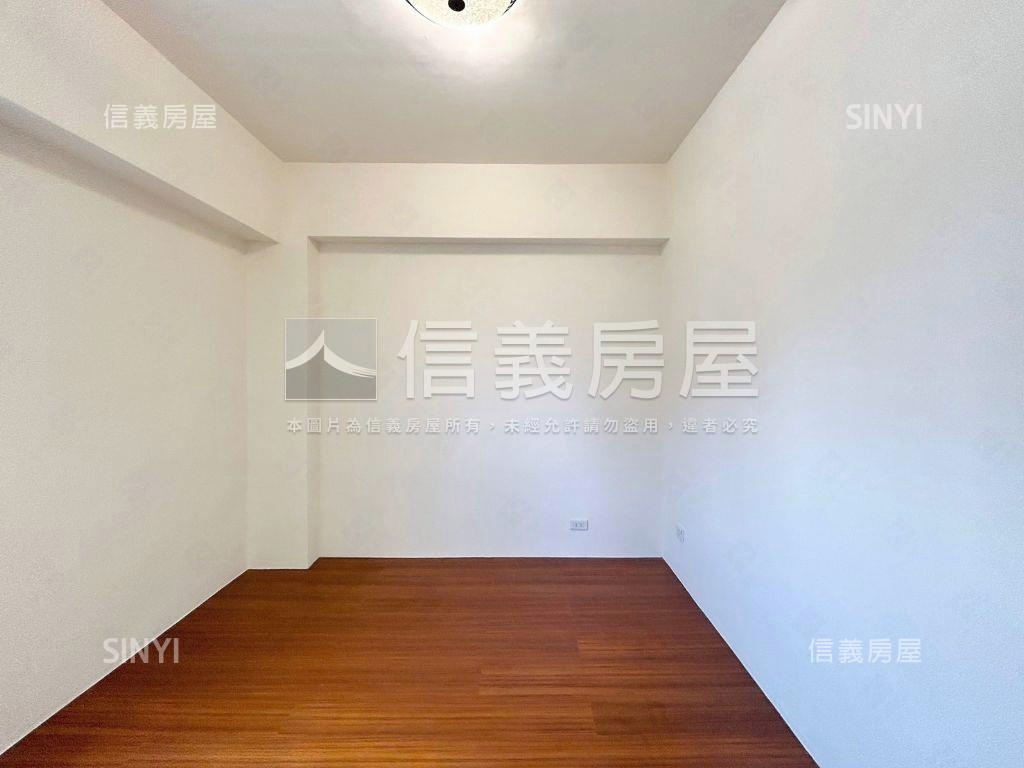 市區視野三房車位房屋室內格局與周邊環境