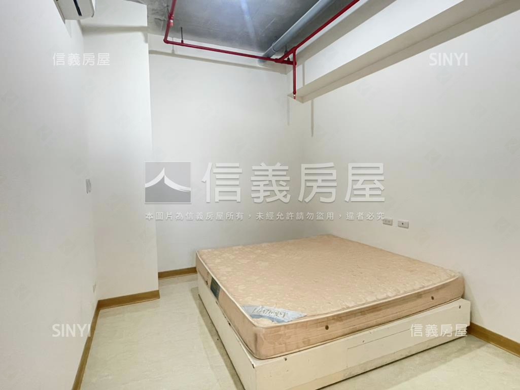 江南大宅高樓２房車位房屋室內格局與周邊環境