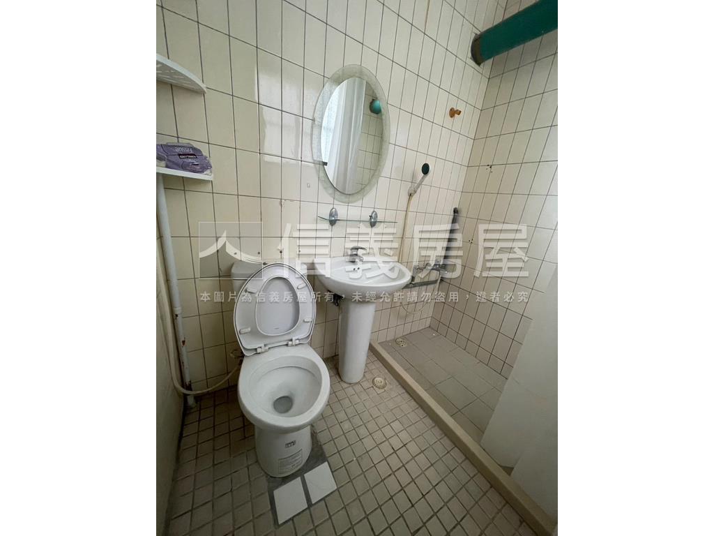 大坪林捷運旁稀有三樓房屋室內格局與周邊環境